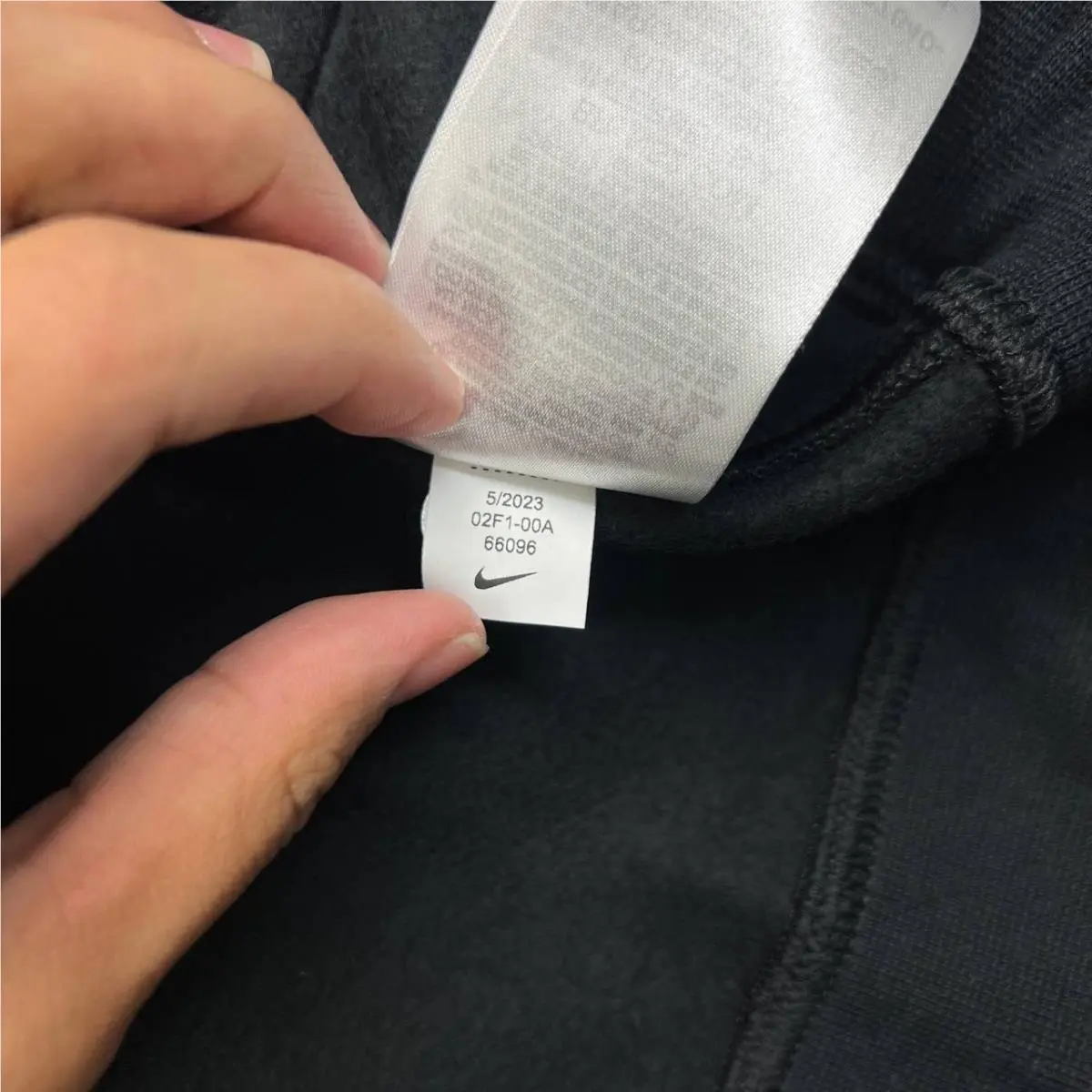Nike clothing - Black 4