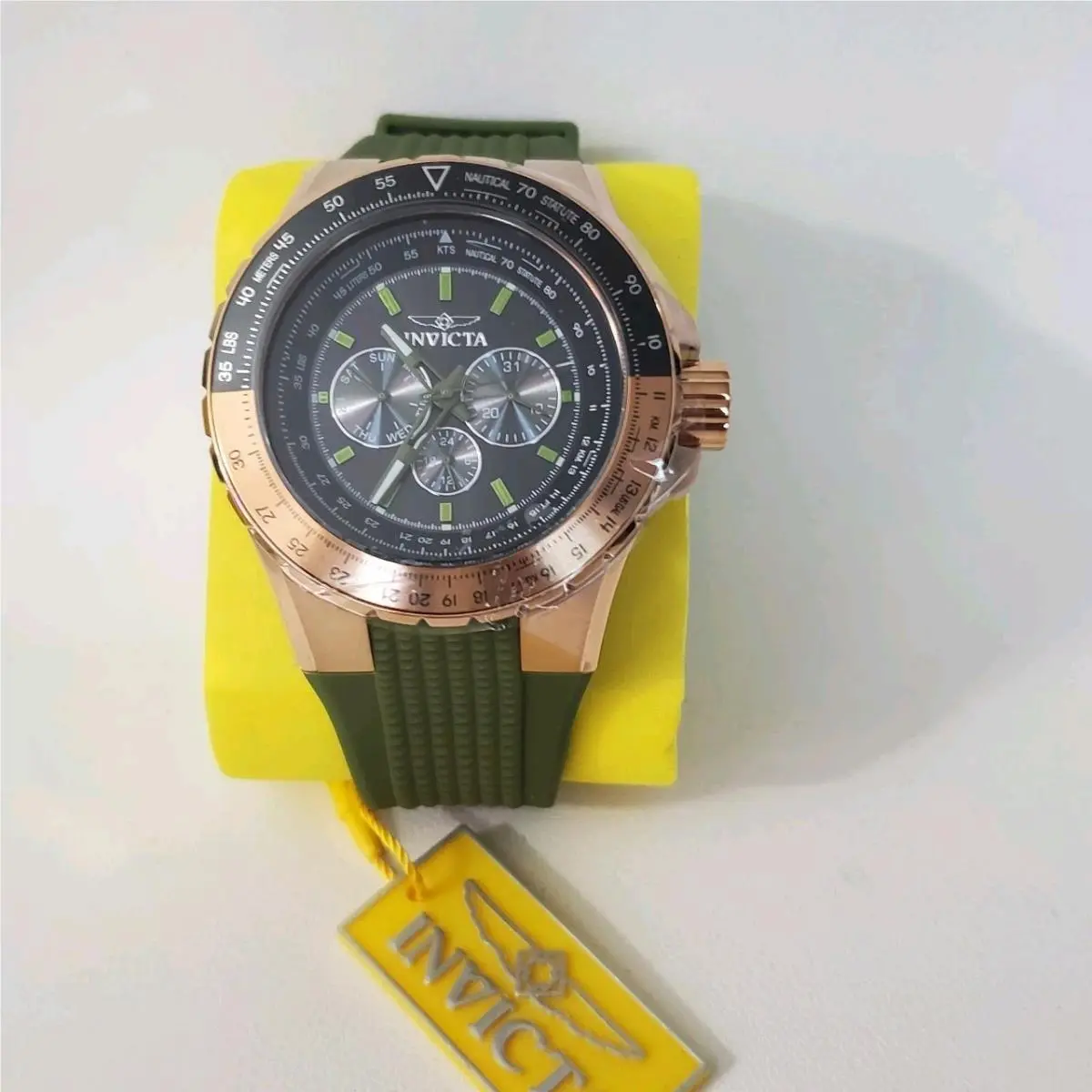 Invicta Aviator Quartz Chronograph Date Tachymeter Black Dial Green Strap