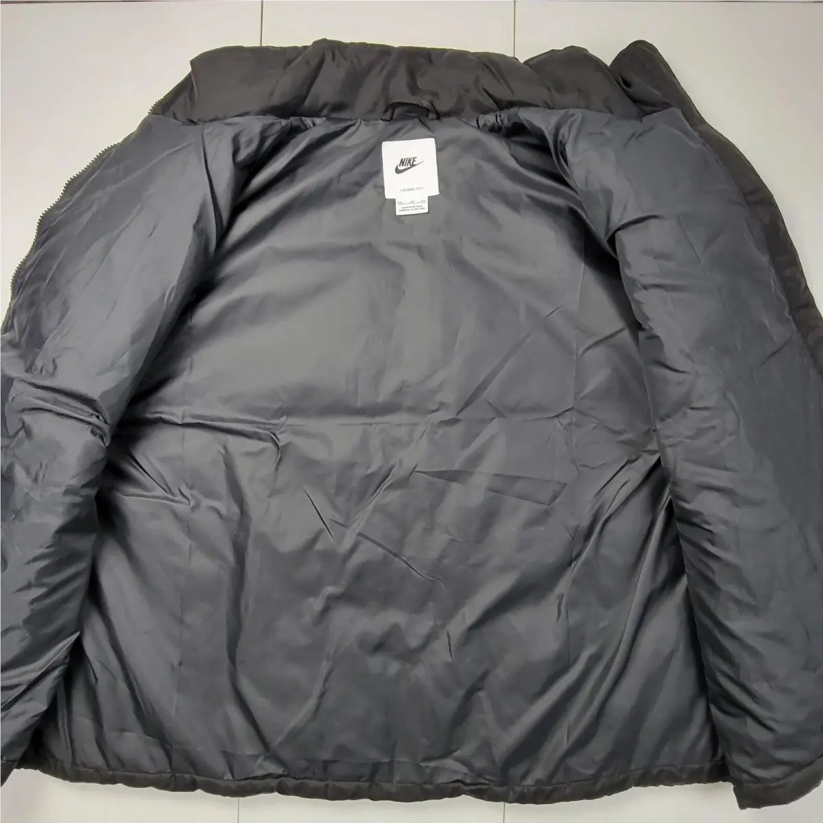 Nike clothing - Nike Therma-FIT - FB7679-010 - Black 4
