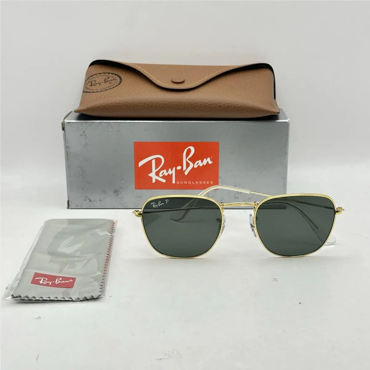Ray Ban Unisex Frank Unisex Square Thin Metal Sunglasses RB3857 Gold/green