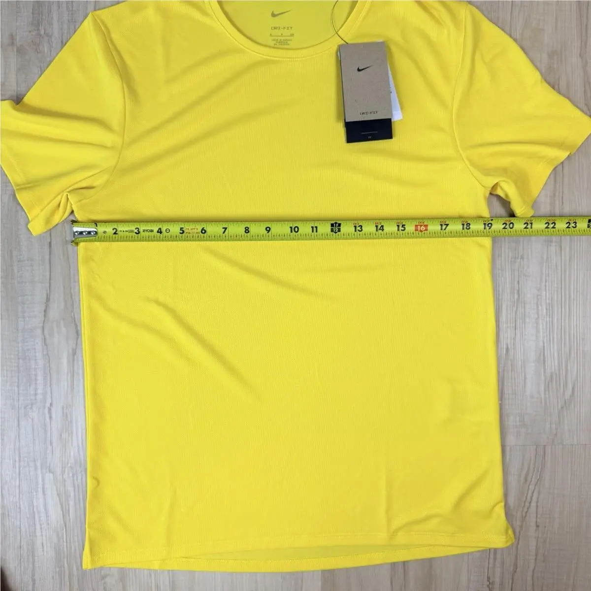 Nike clothing - Nike Dri-Fit - Yellow 8