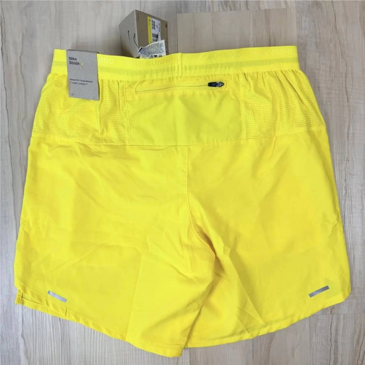 Nike clothing - Nike Dri-Fit - Yellow 4
