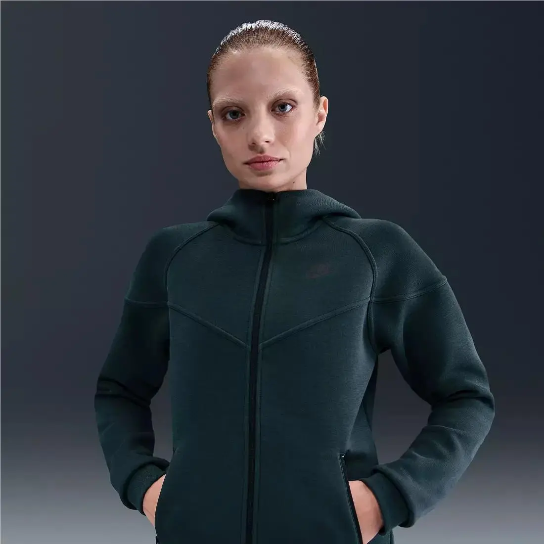 Nike Tech Fleece Windrunner Women`s Full-zip Hoodie F8338-390 Green L