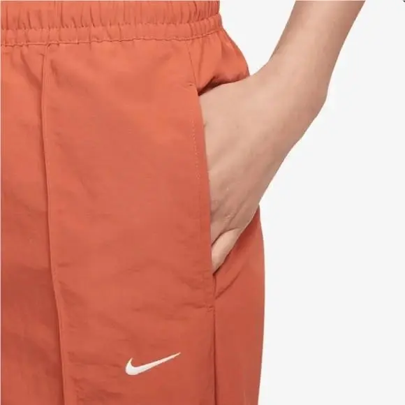 Nike clothing - Orange (UPC: 197593306050) 1