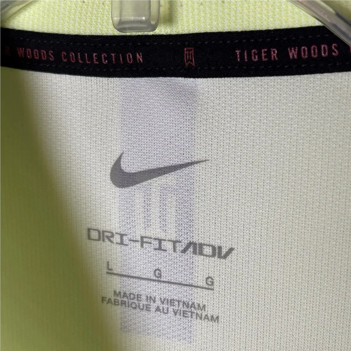Nike clothing - Nike Dri-Fit - DA2995101 - Yellow 3