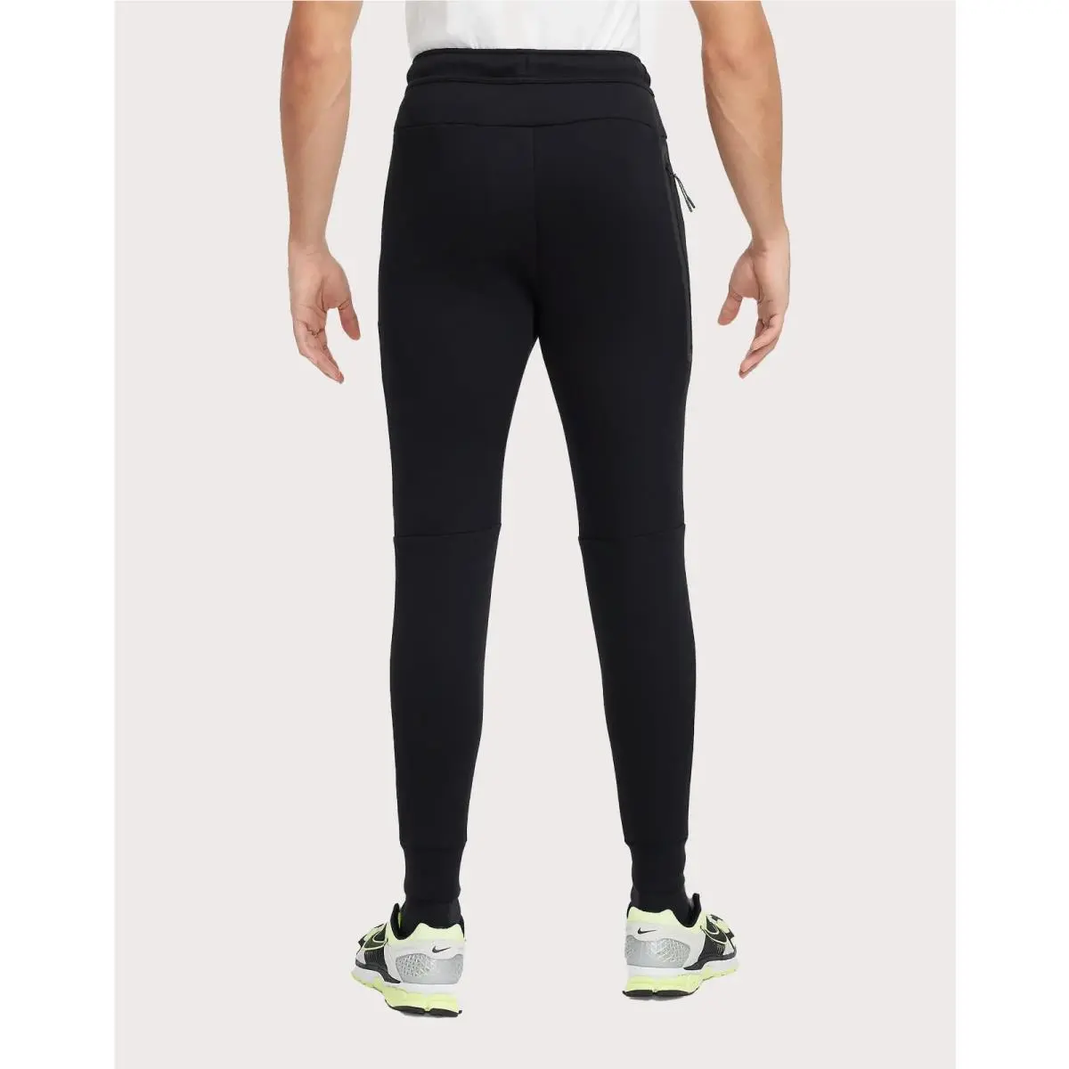 Nike clothing - Black (UPC: 197602902754) 0