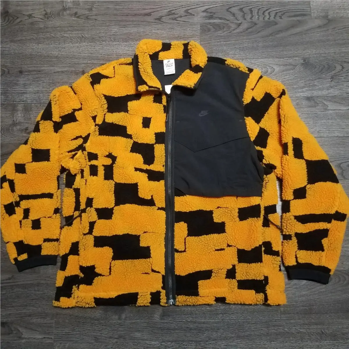 Nike Tech Pack Engineered Fleece Sherpa Jacket Mens Large Orange Black