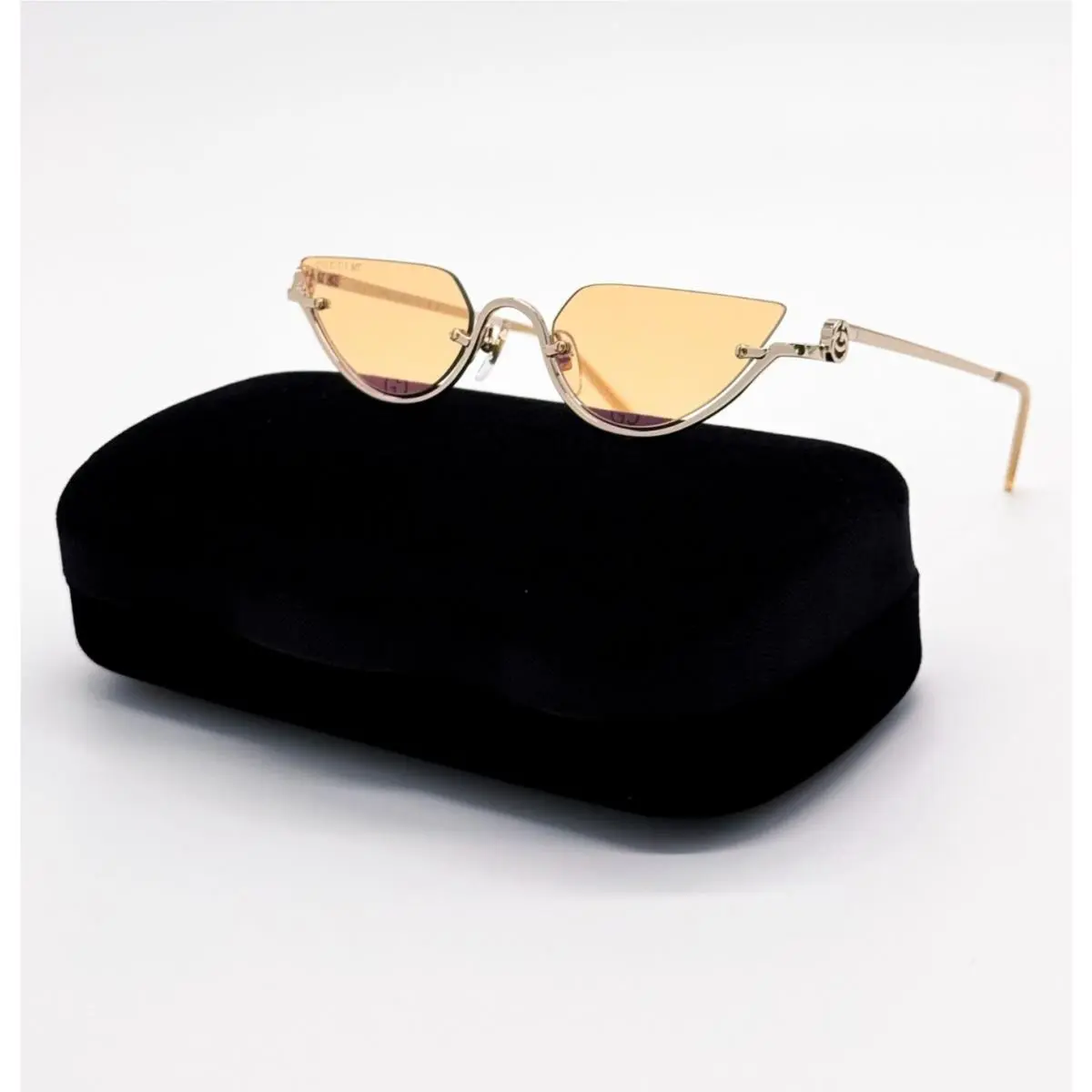 Gucci Yellow Gold Cat Eye Women Sunglasses GG1603S 004