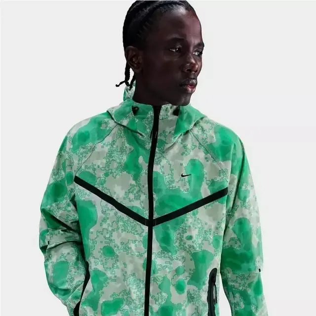 Nike clothing - Nike Tech - Tech - Green Light Silver Black 1