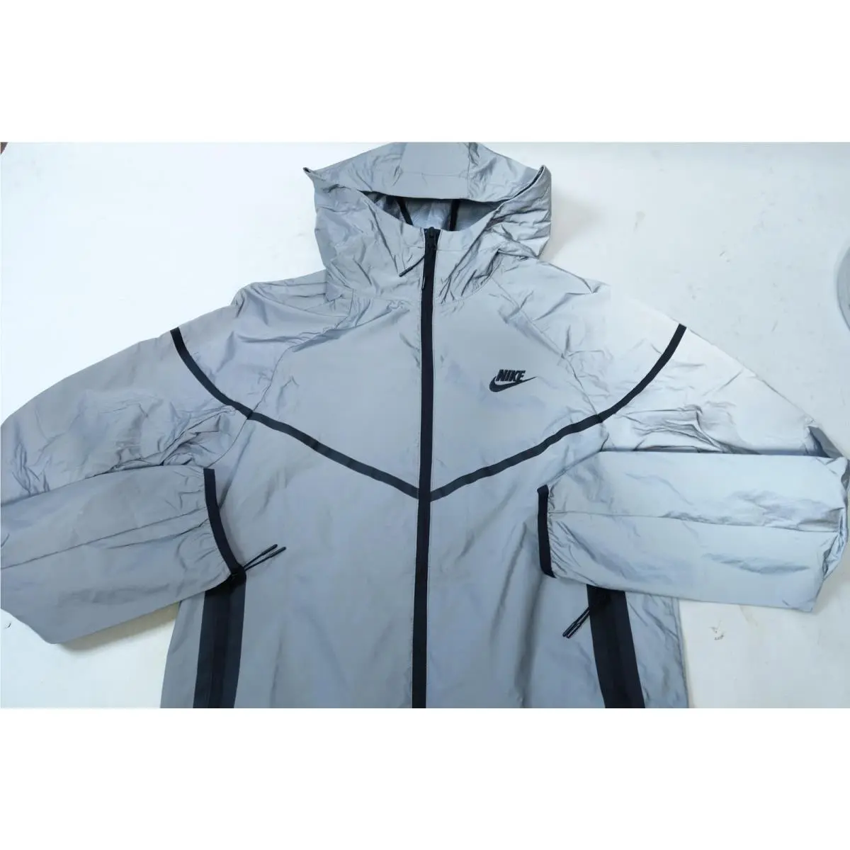 Nike clothing - Nike FZ7585-035 - Gray 3