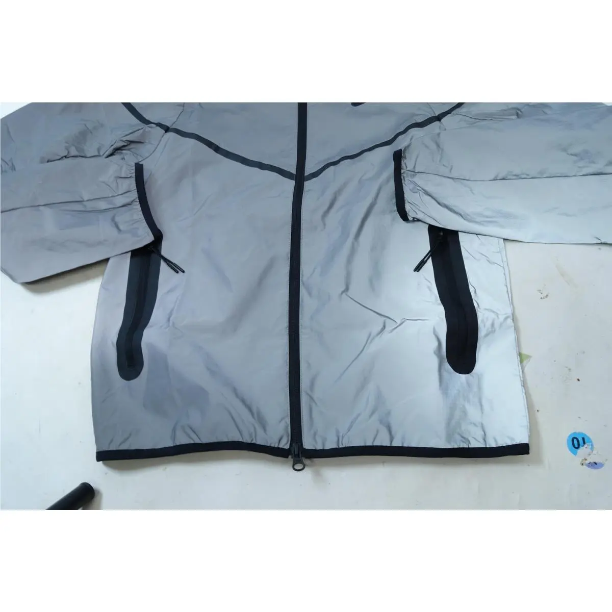 Nike clothing - Nike FZ7585-035 - Gray 9