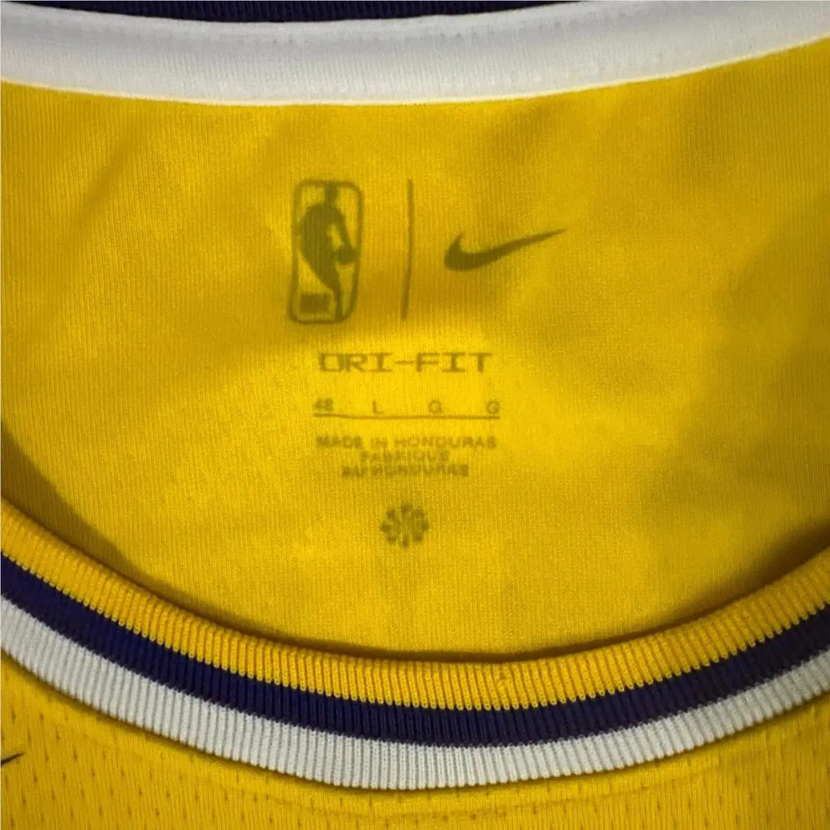 Nike clothing - NA - Yellow 3