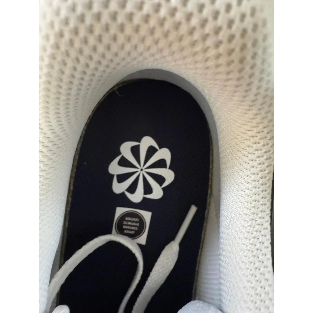Nike shoes - White 2