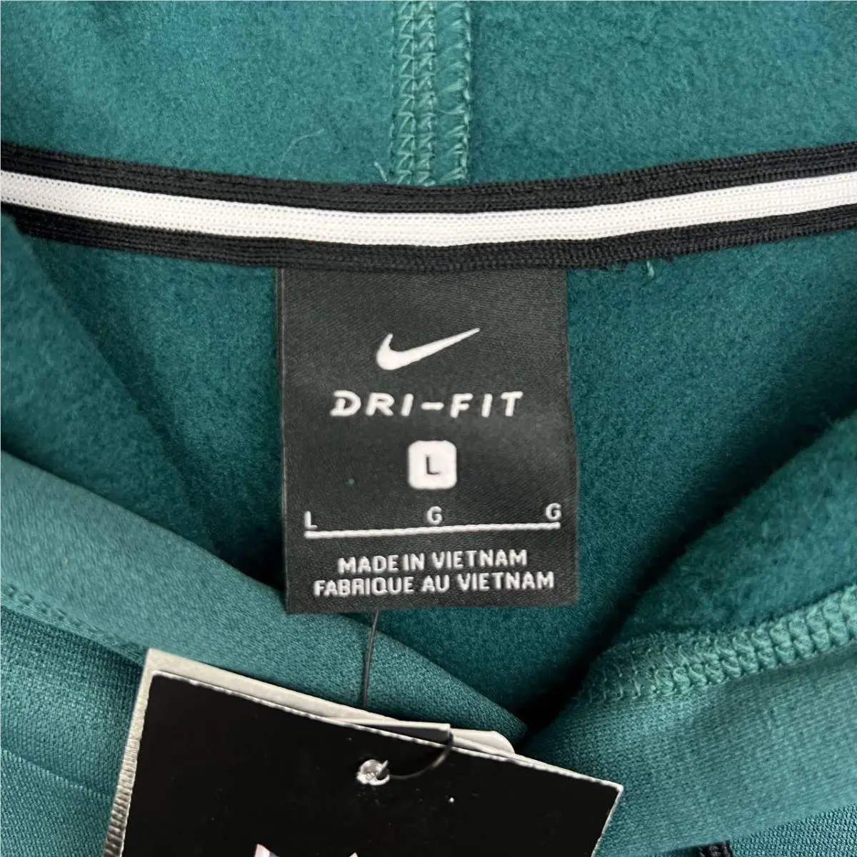 Nike clothing - Green 1
