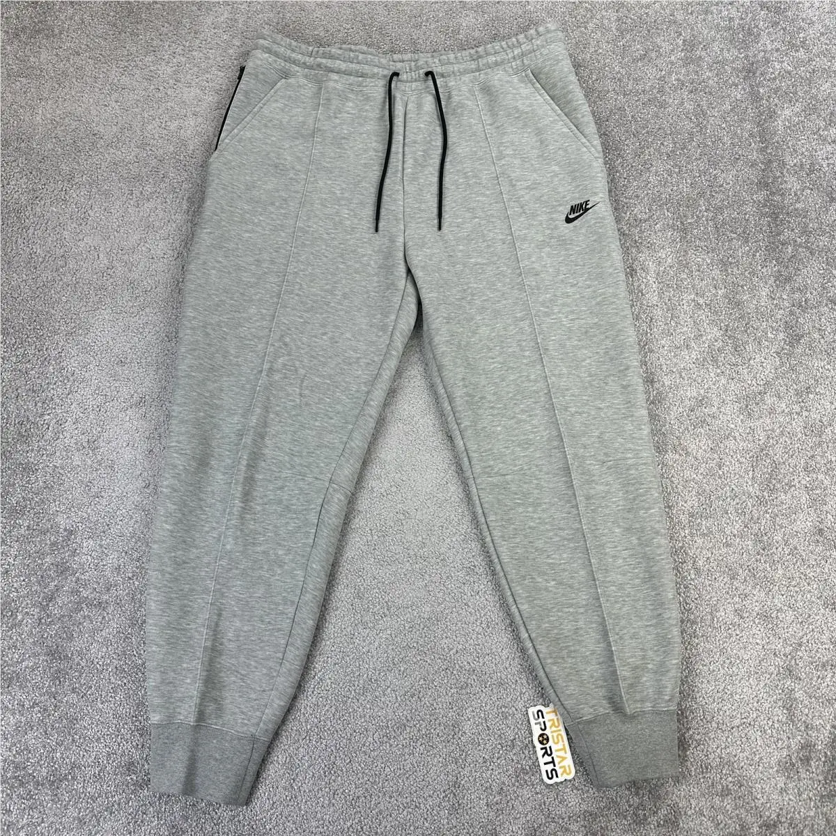Nike clothing - Gray (UPC: 196609682157) 0