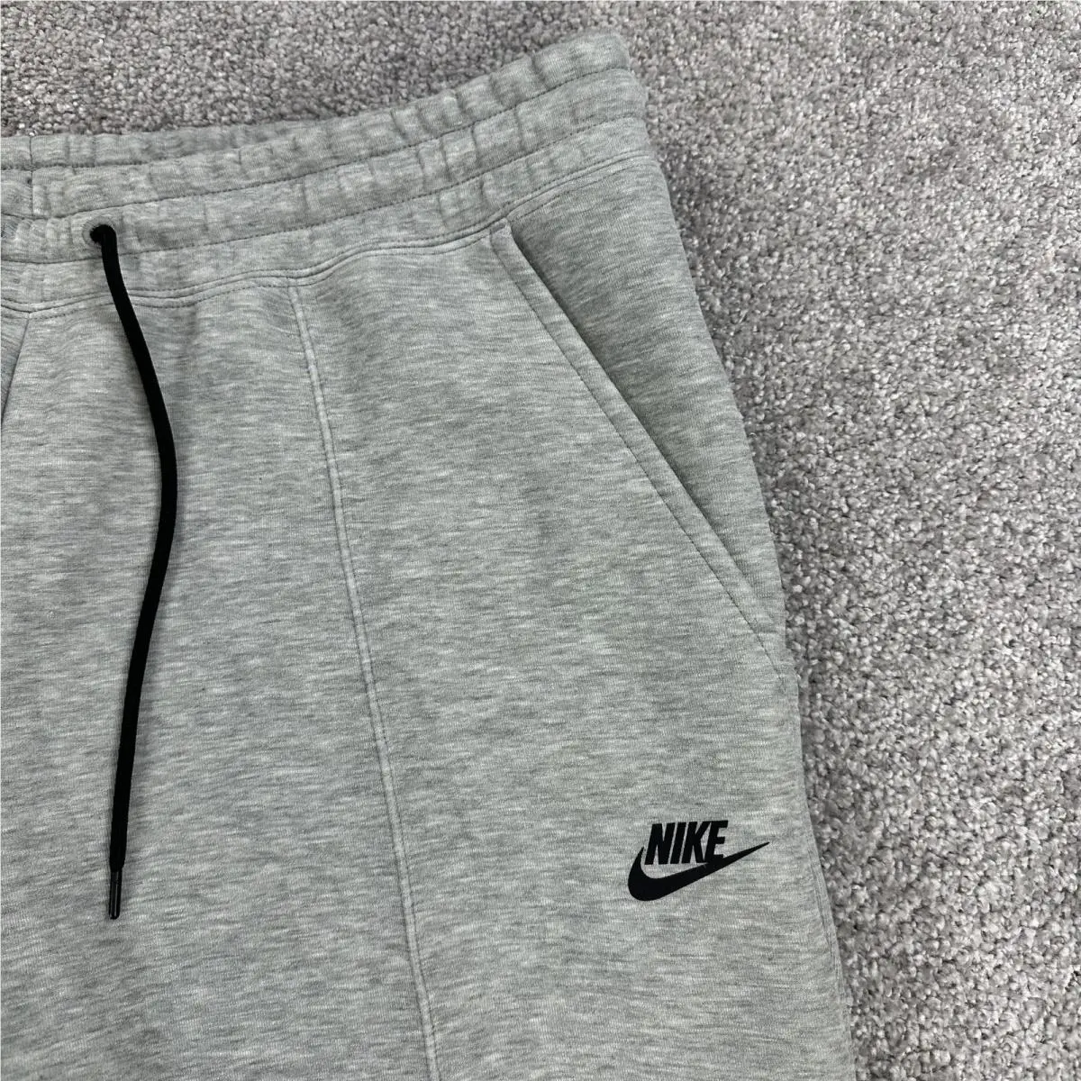Nike clothing - Gray (UPC: 196609682157) 1