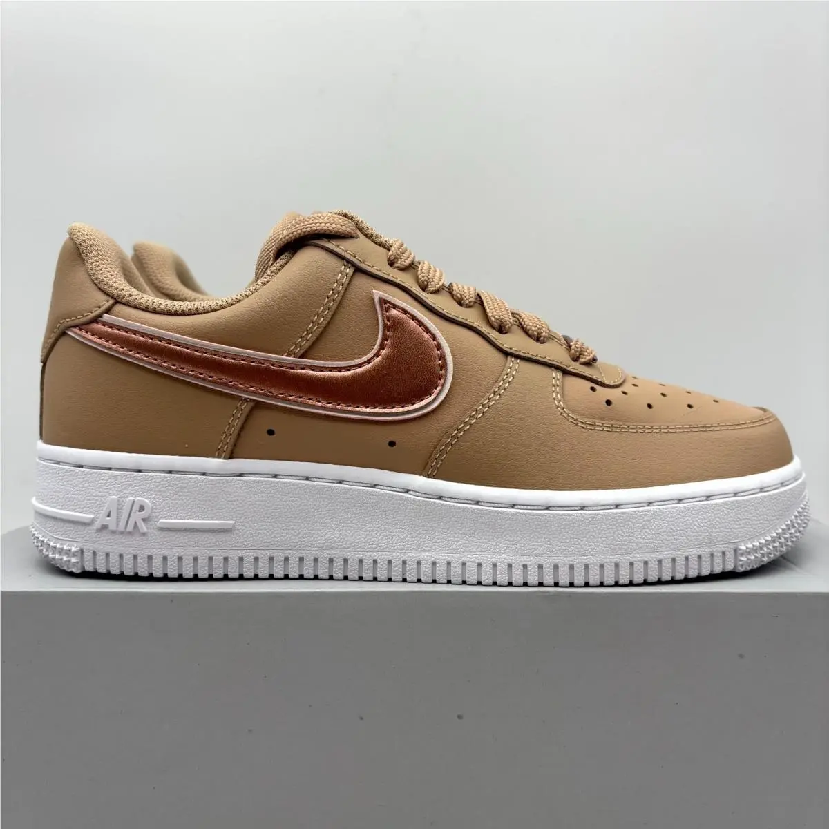 Nike Air Force 1 `07 Tan Metallic Rose Gold Athletic Shoes 6 Women`s DD1523-200