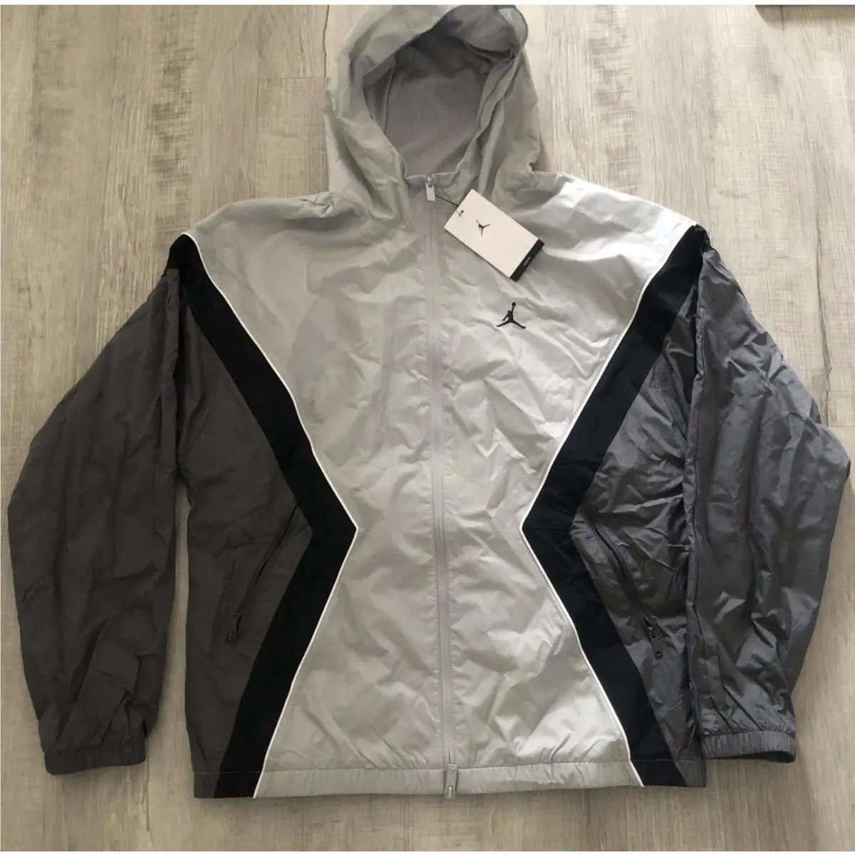 Nike Jacket Jordan Brooklyn Hooded Windbreaker Gray HF9333-077 Mens Size M