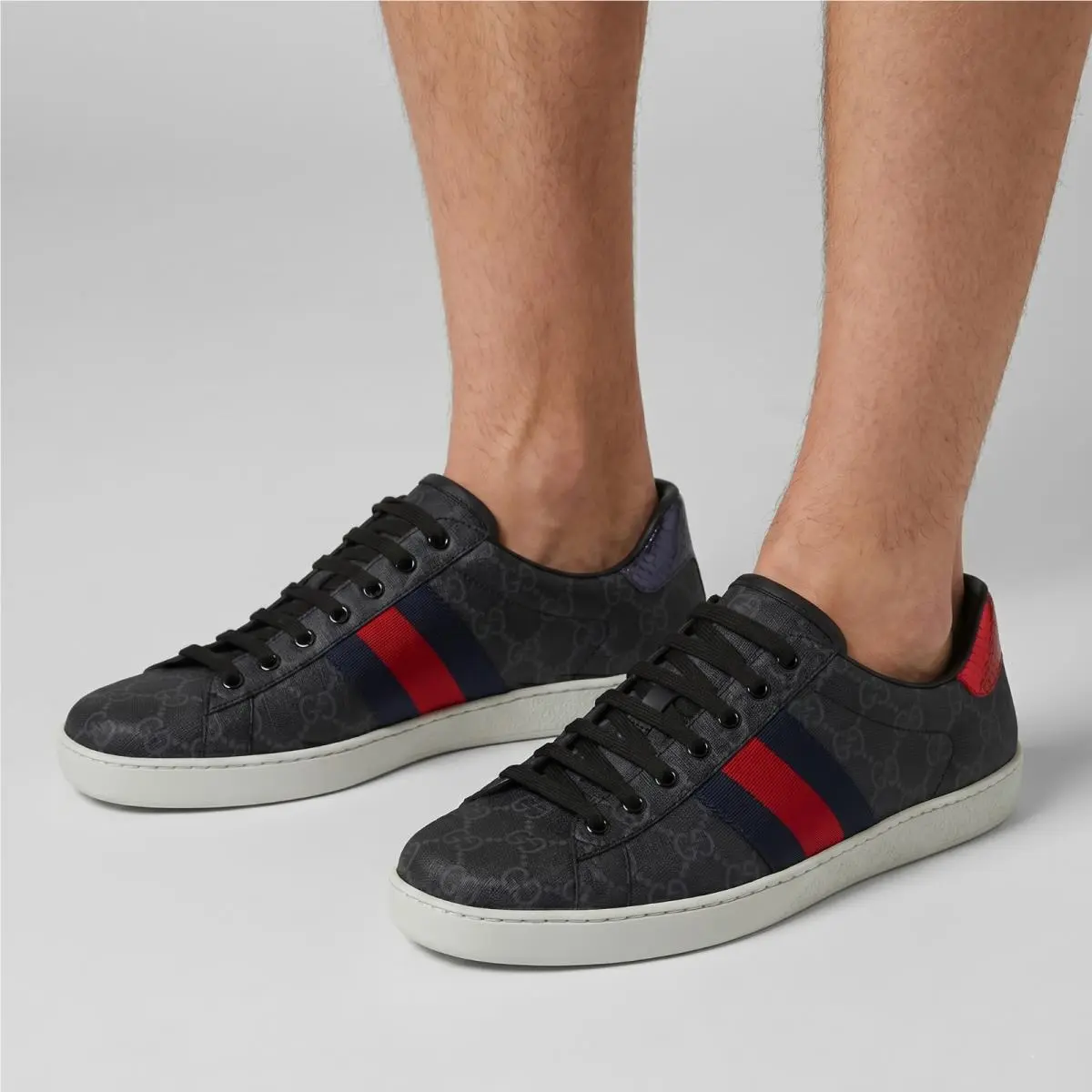 Gucci Men`s Monogram Ace GG Supreme Low Top Sneakers Size 7 US or 6 UK