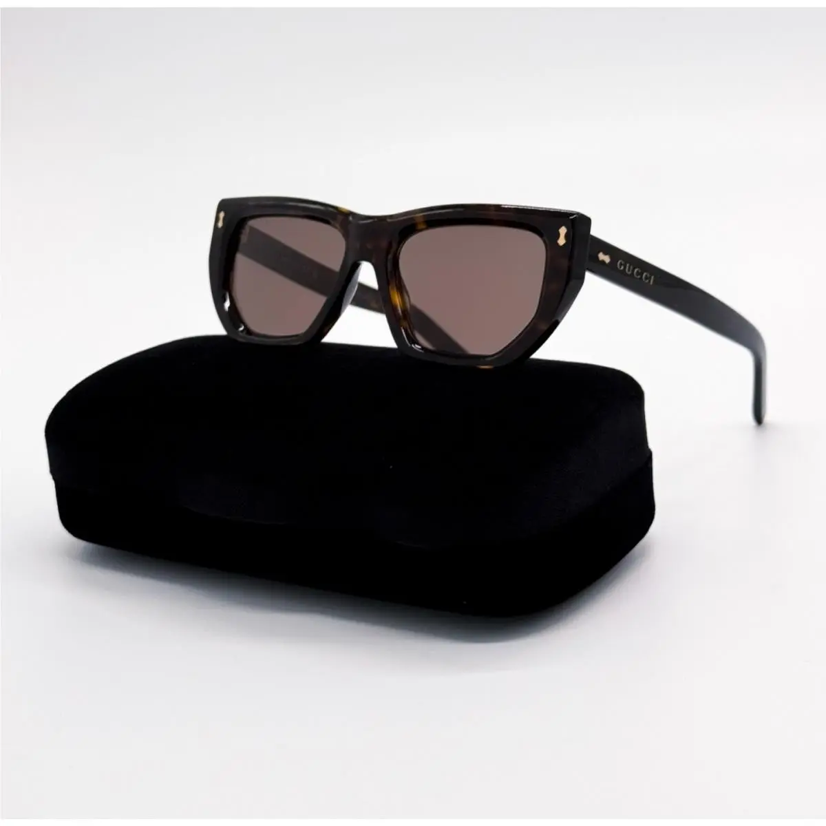 Gucci Brown Women Cat Eye Sunglasses GG1520S 002