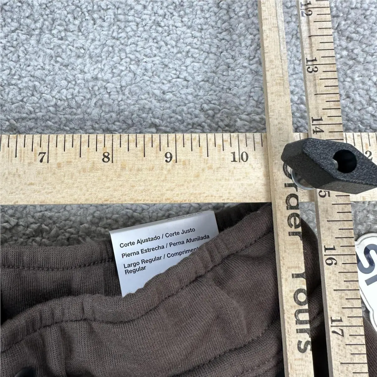 Nike clothing - Brown (UPC: 197602881004) 11