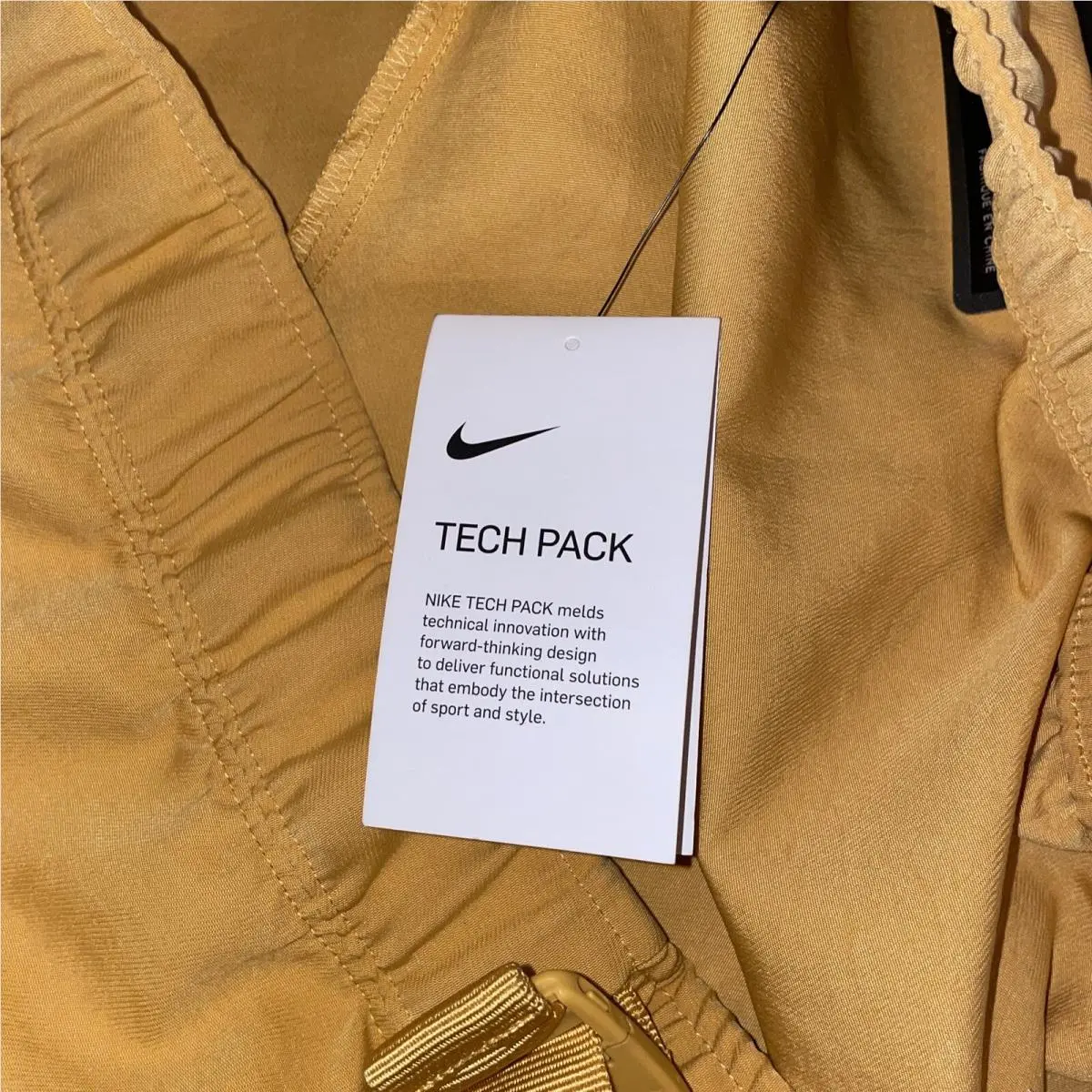 Nike clothing - CZ8940204 - CZ8940204 - Yellow 1