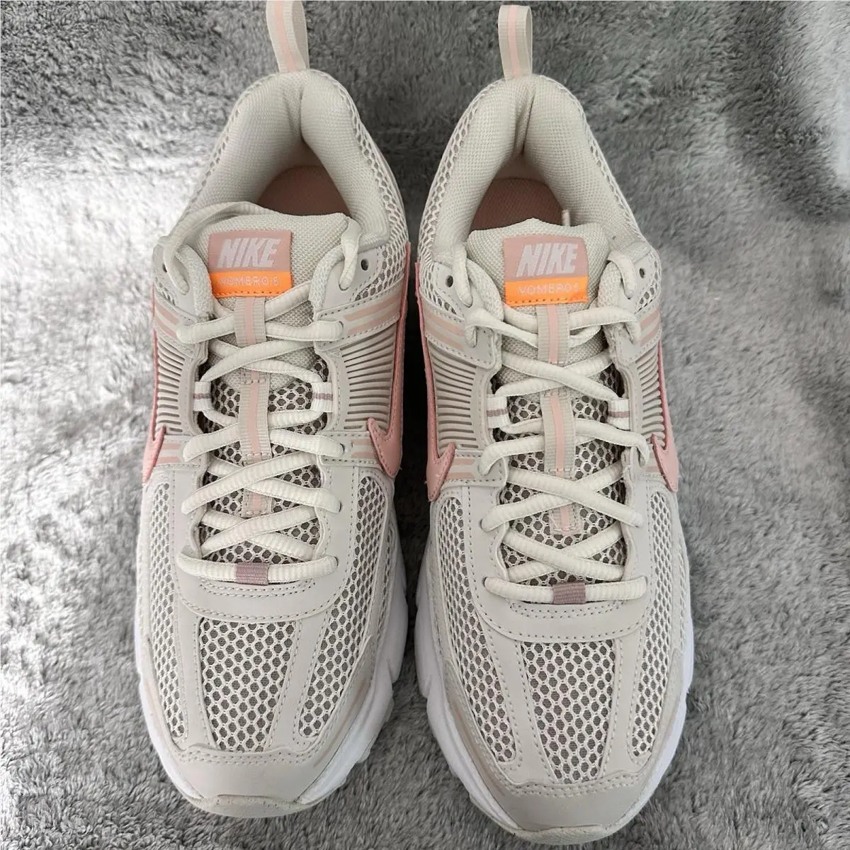 Nike shoes - Vomero 5 Gs - Vomero - HF6998-003 - Ivory 1