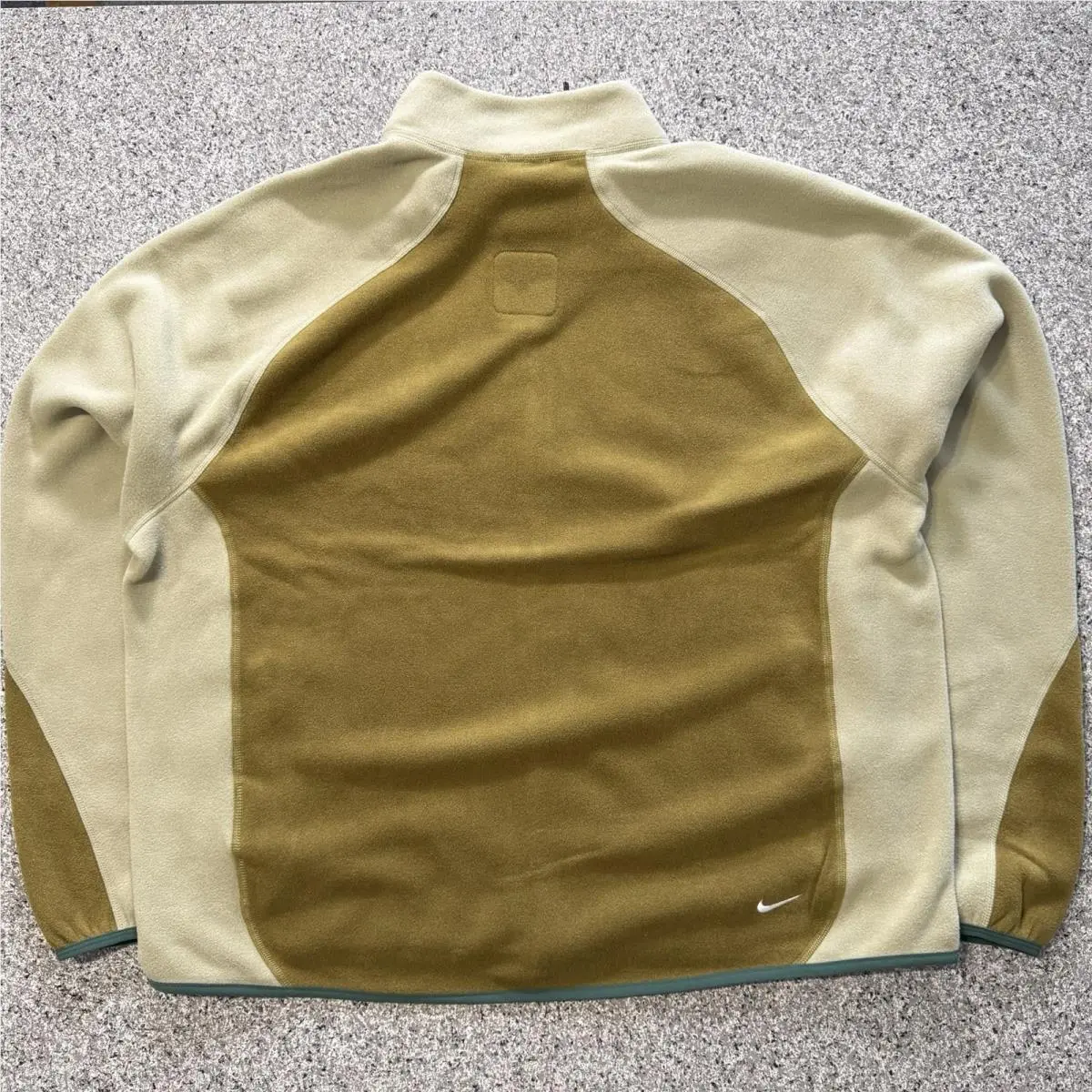 Nike clothing - Nike Dri-Fit - IF0964 - Green 4