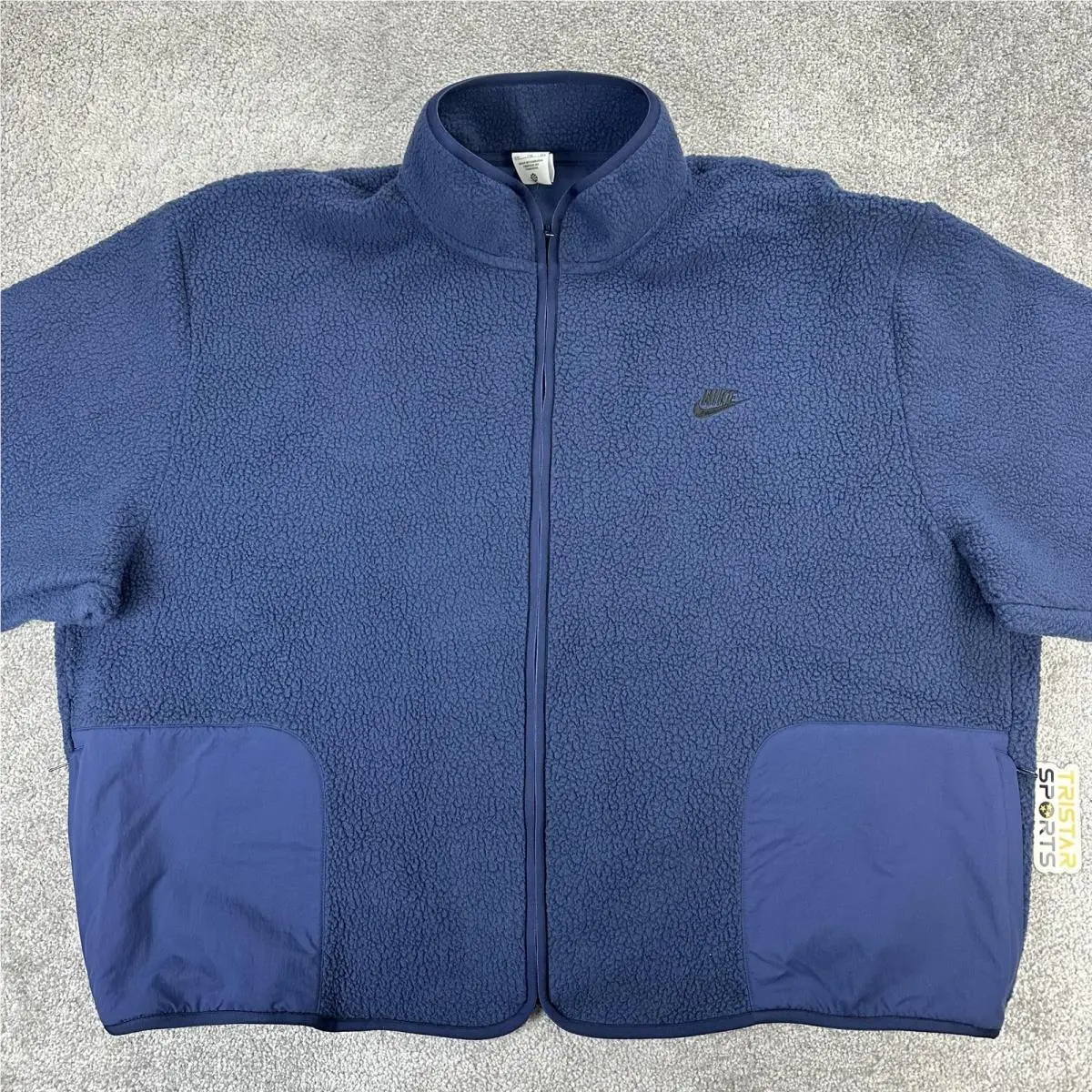 Nike clothing - NA - Blue (UPC: 196968270385) 0