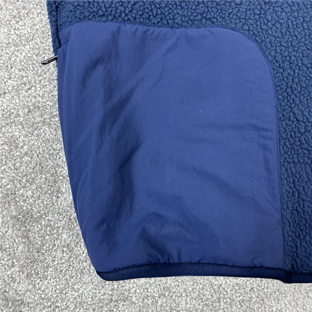 Nike clothing - NA - Blue (UPC: 196968270385) 1