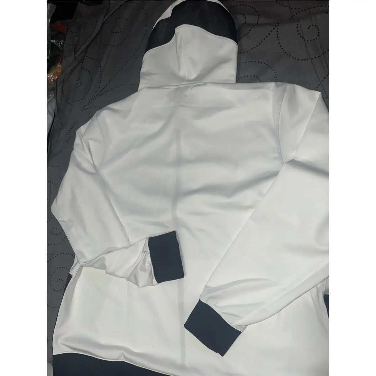 Nike clothing - WHITE + BLACK 3