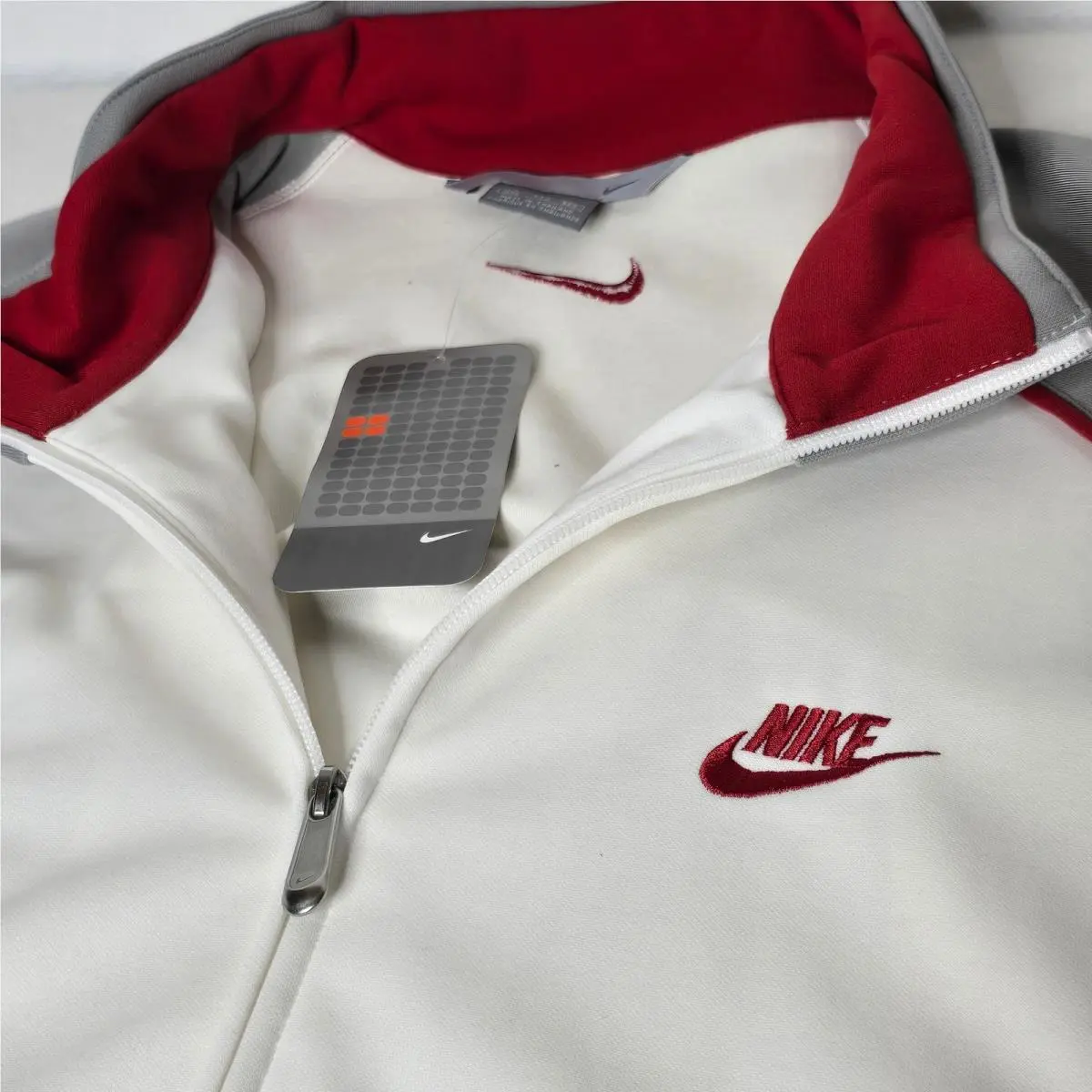 Nike clothing - White 3