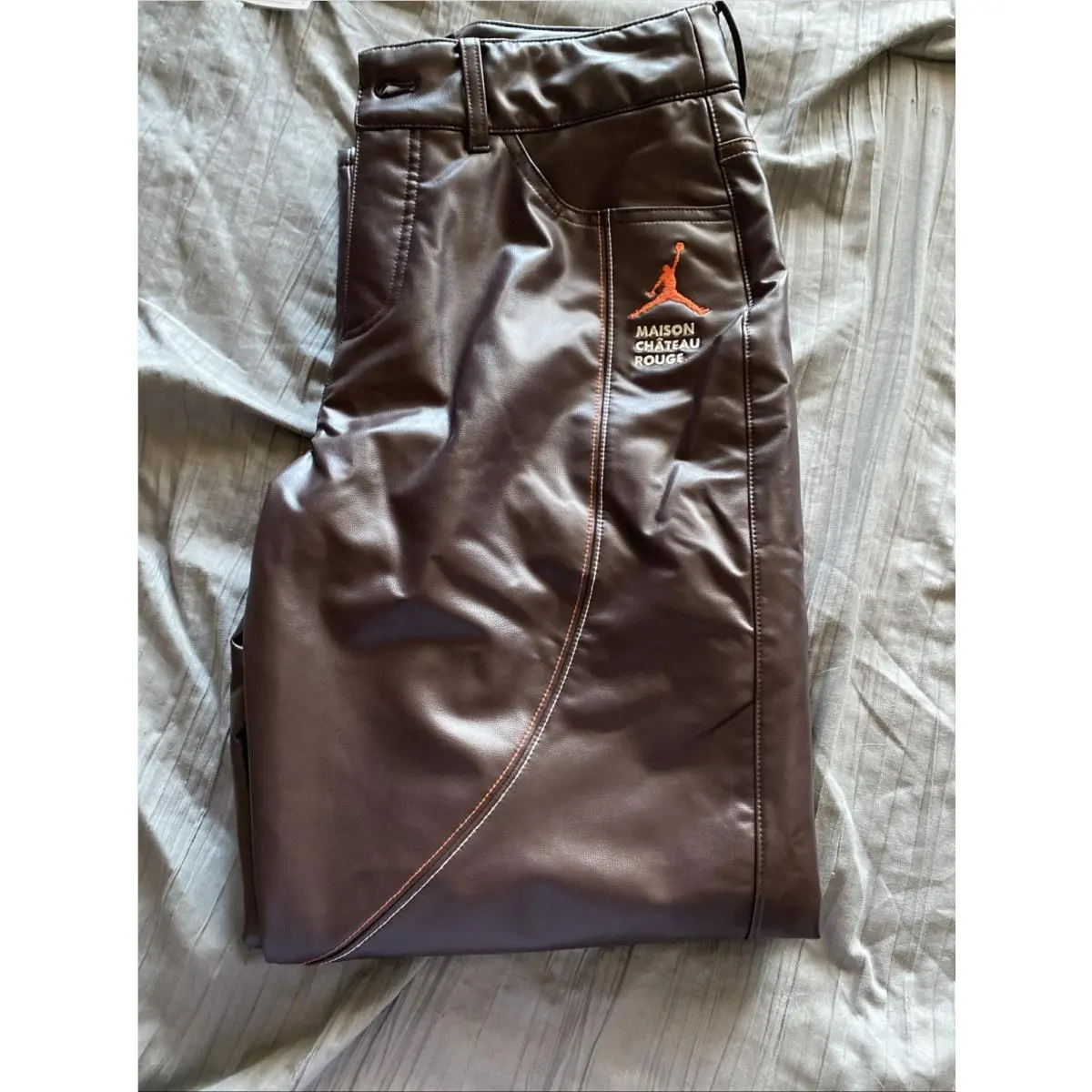 Nike clothing - Burgandy (UPC: 195867960717) 4