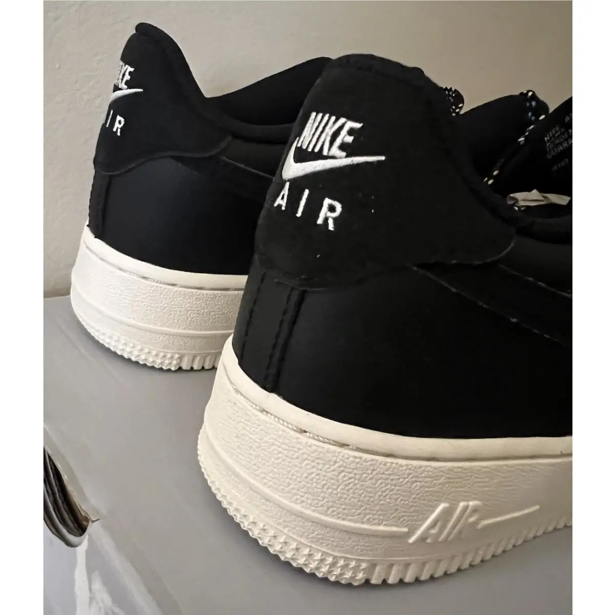 Nike shoes - Nike Air Force 1 LV8 1 - HQ1907 001 - Black/Saturn Gold 10