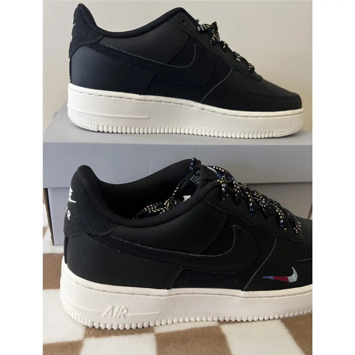 Nike shoes - Nike Air Force 1 LV8 1 - HQ1907 001 - Black/Saturn Gold 4