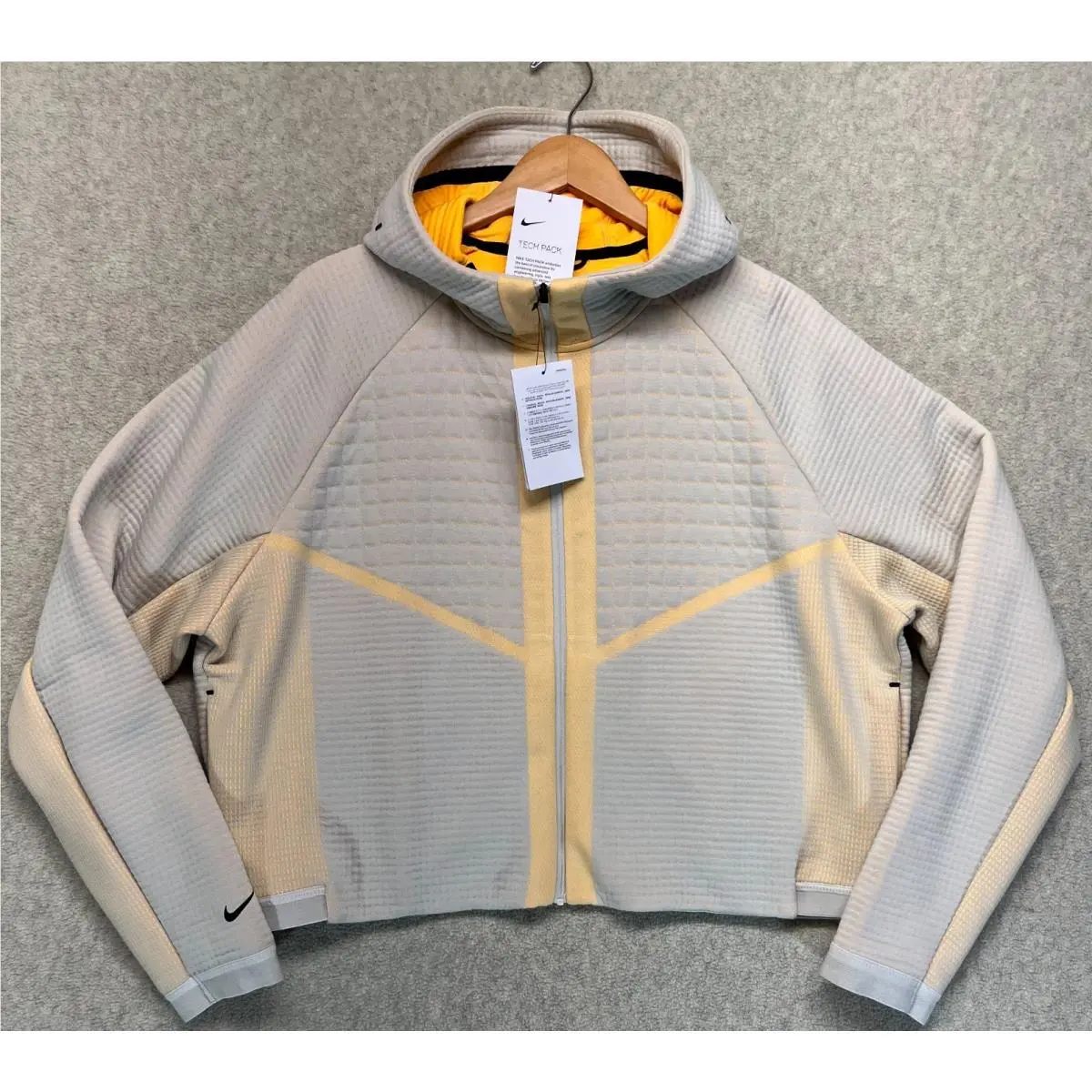 Nike Sportswear City Ready Tech Pack Womens Full Zip Jacket Light Bone L