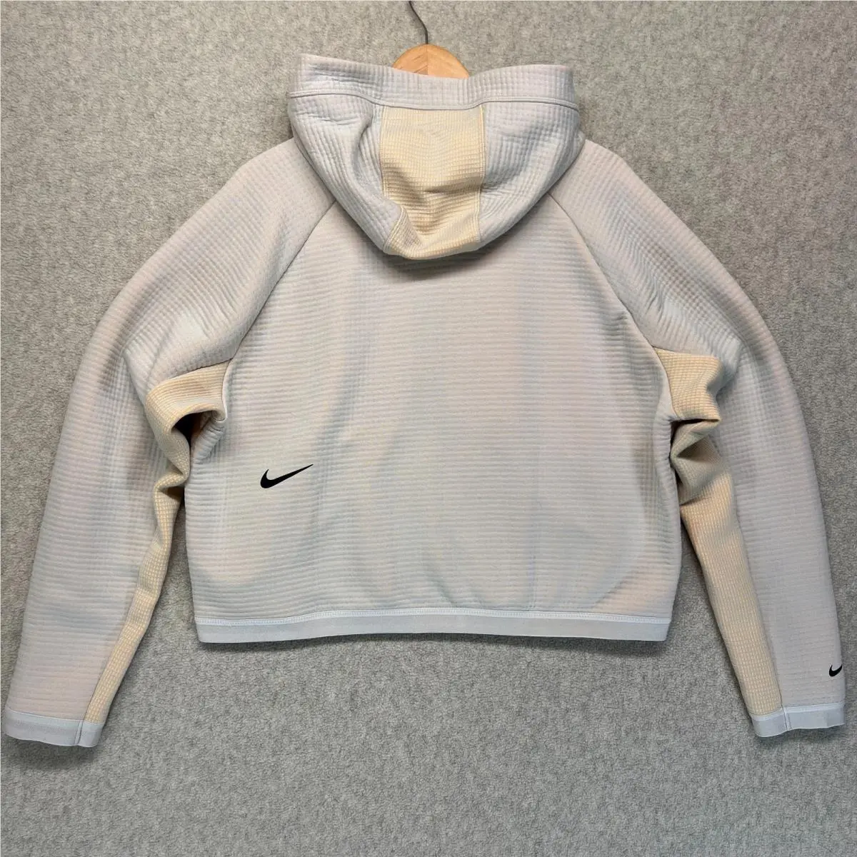 Nike clothing - Gray 4