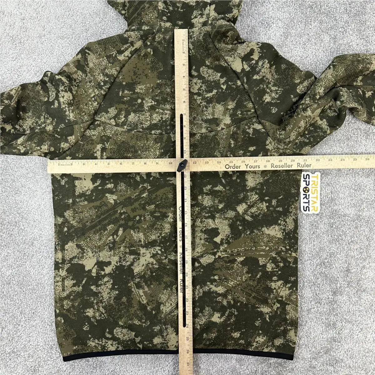 Nike clothing - Green (UPC: 197859608119) 6