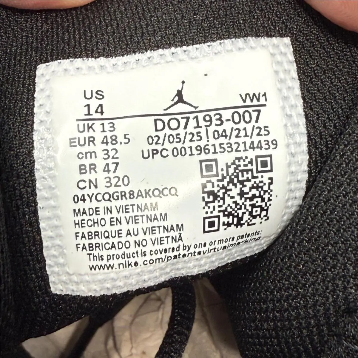 Nike shoes - Black 5
