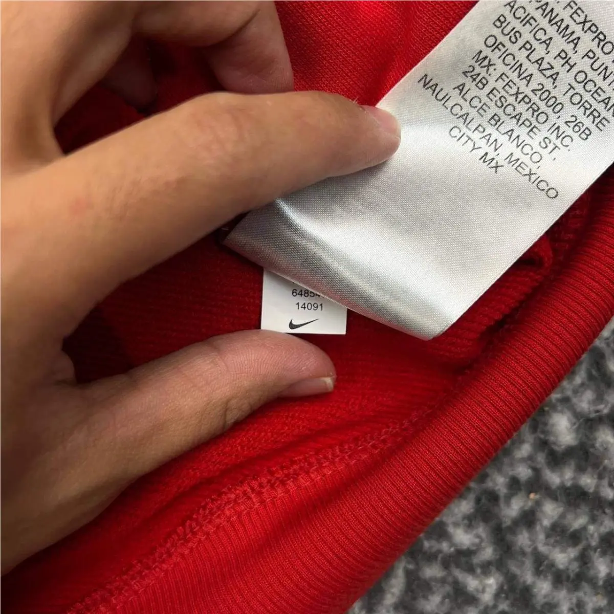 Nike clothing - Red 5