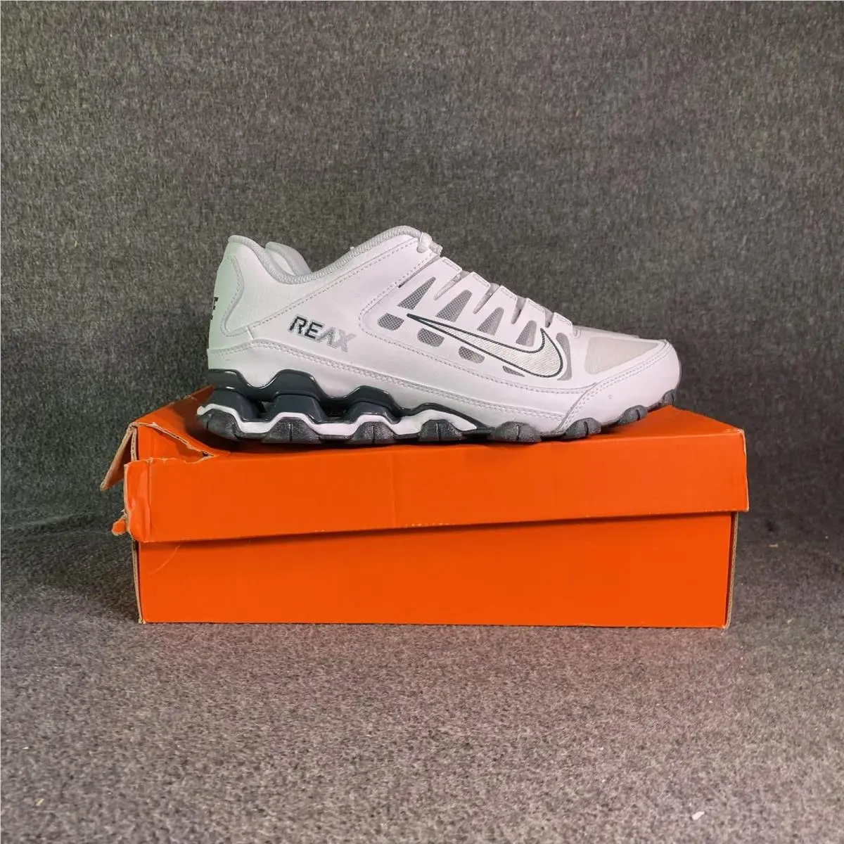 Nike shoes - Nike Reax 8 TR Mesh - White 2