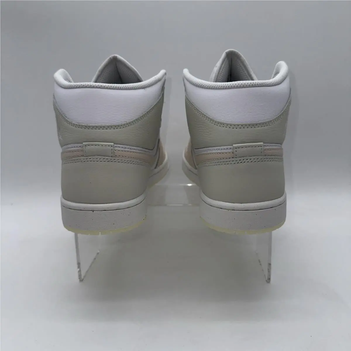 Nike shoes - Air Jordan 1 Mid SE - White 2