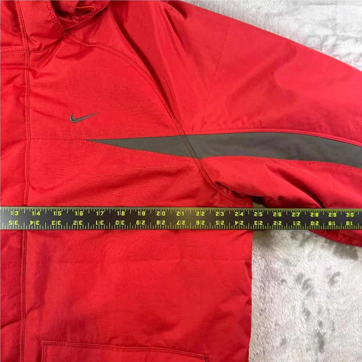 Nike clothing - Red 4