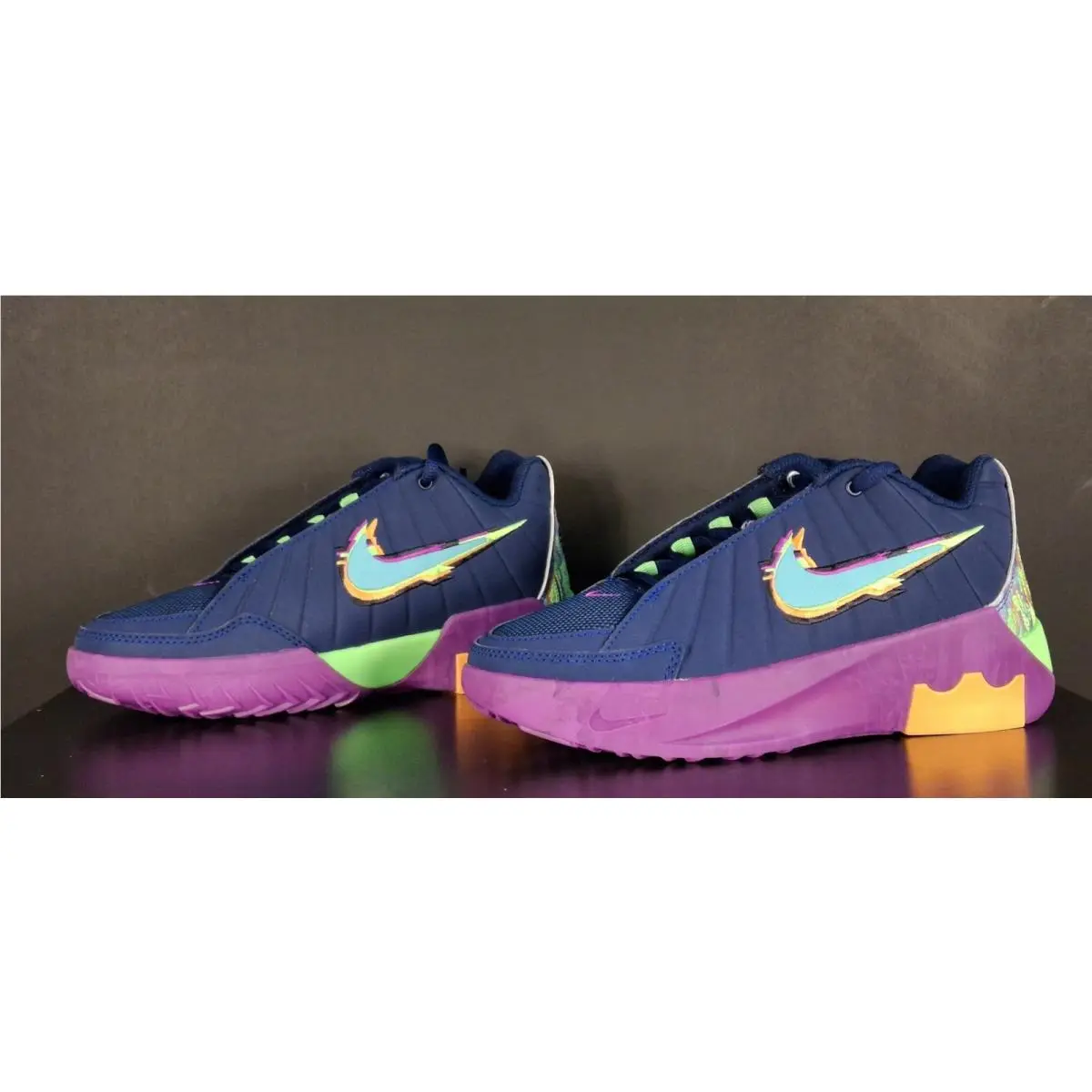 Nike shoes - Nike LeBron Witness - LeBron Witness - Multicolor 0