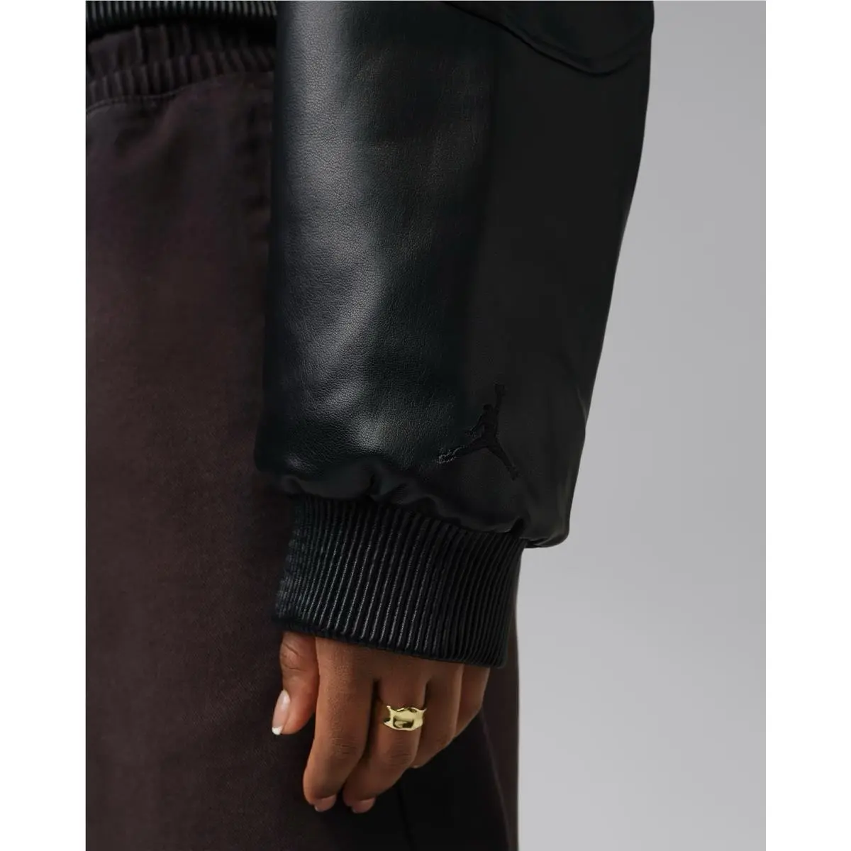 Nike clothing - Black/Black/Black 4