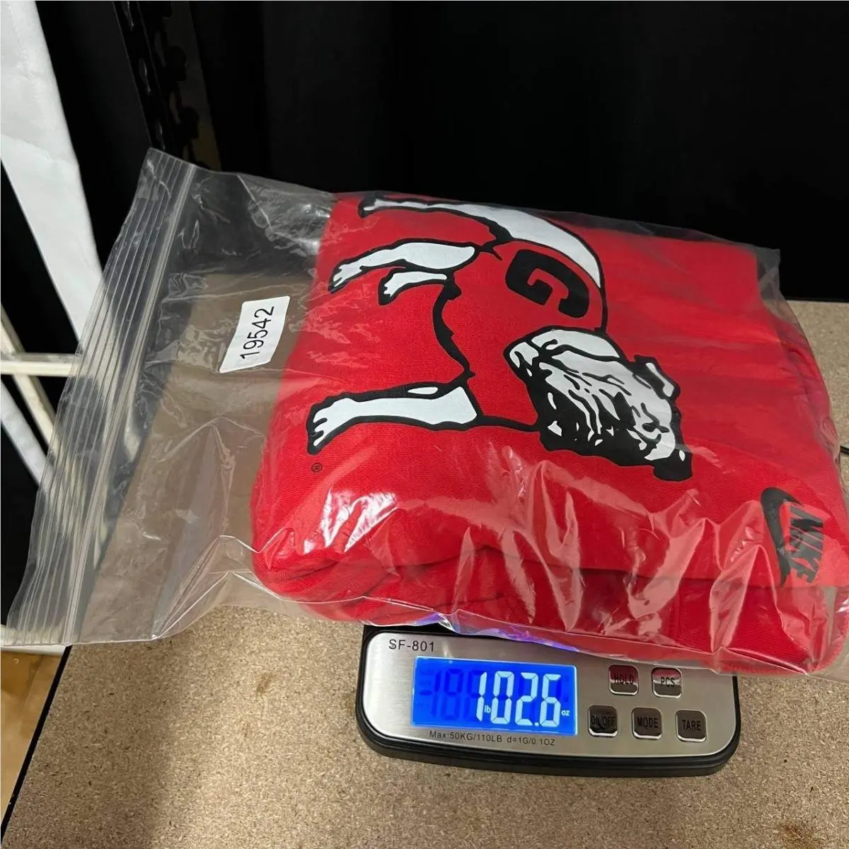 Nike clothing - Red 6