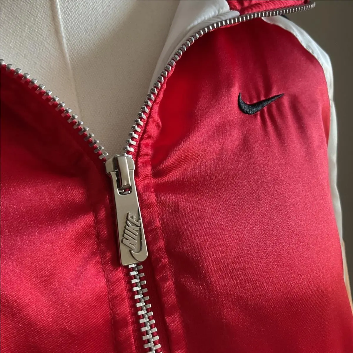 Nike clothing - Red 3