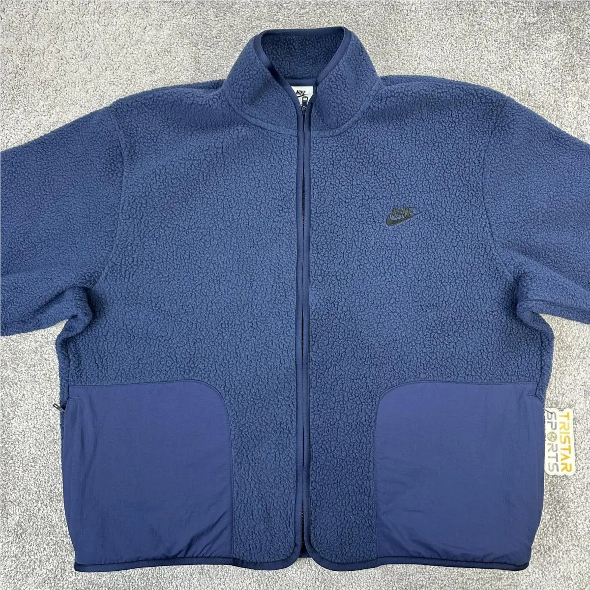 Nike clothing - NA - Blue (UPC: 196968270354) 0