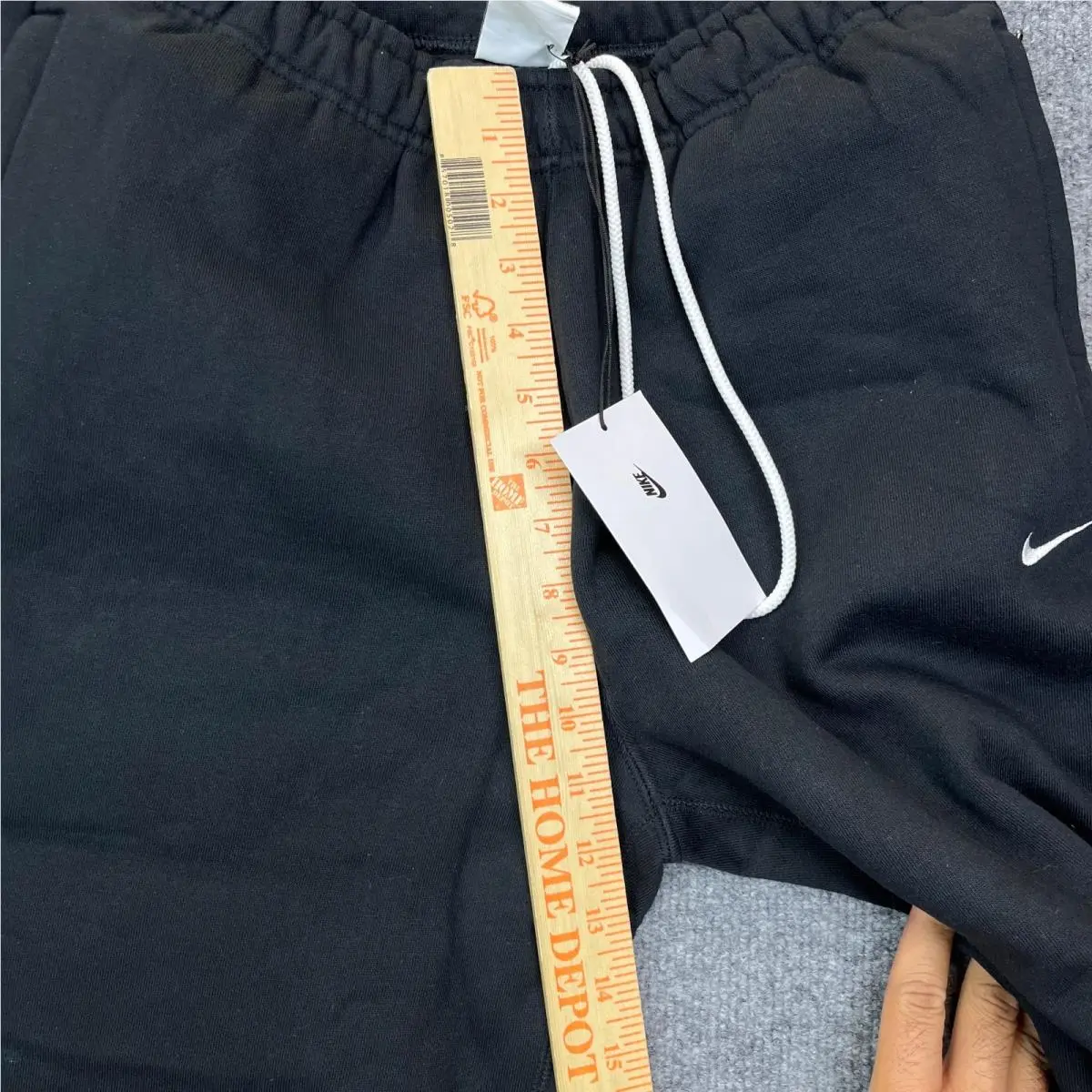 Nike clothing - CW5565-010 RN#56323 - Black (UPC: 194495201445) 12