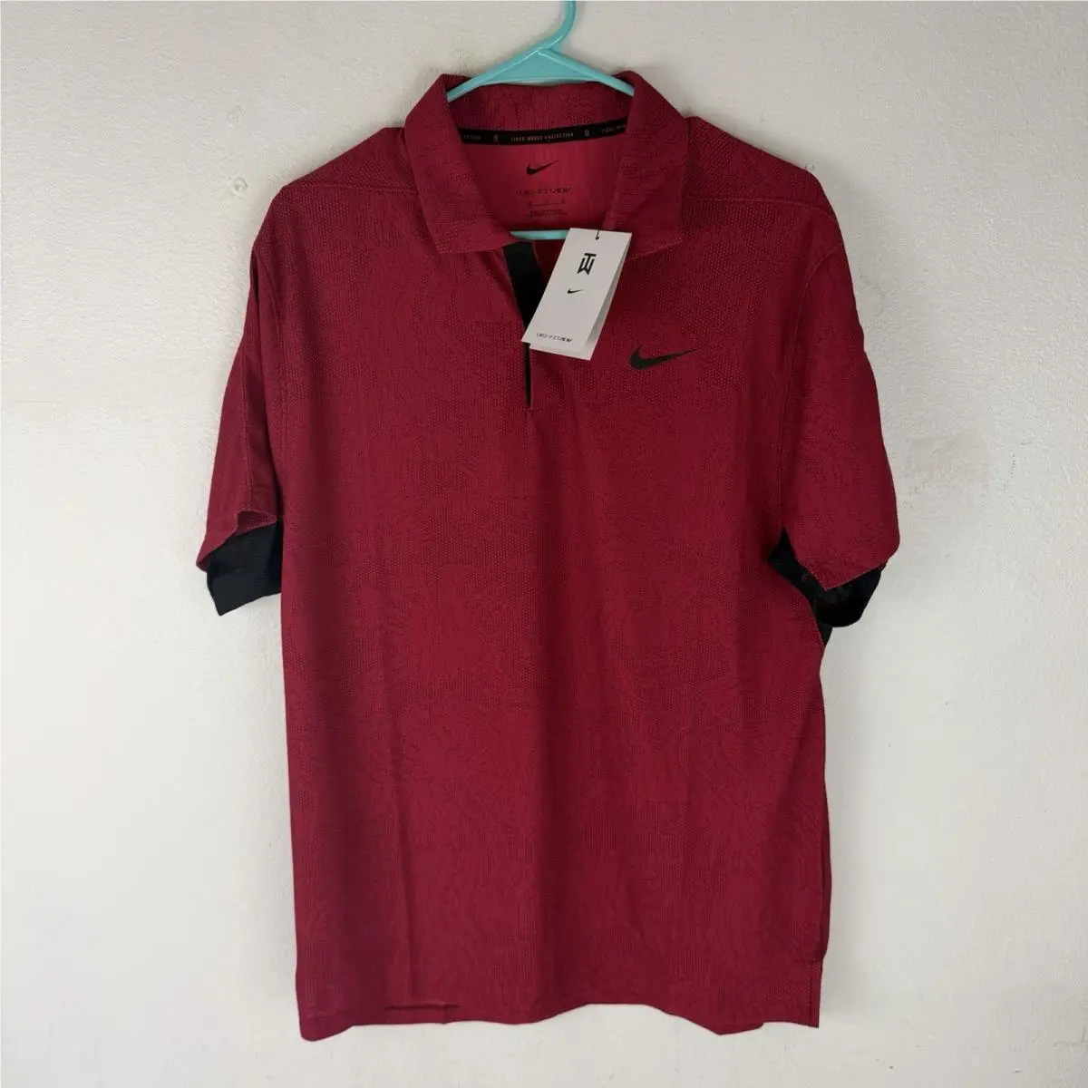 Nike Tiger Woods Adv First Win Anniversary Polo DH0711 Fire Berry Sz M